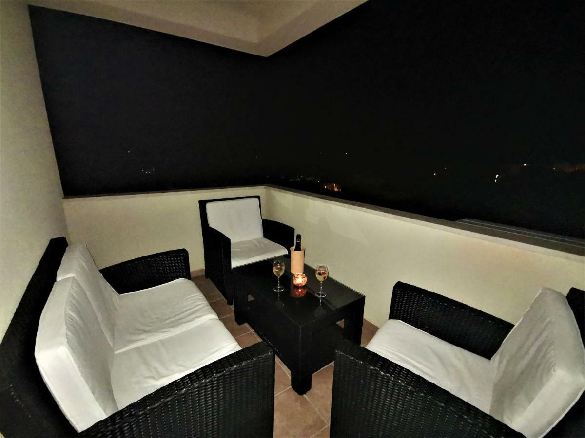 Makarska, Panoramic Sea & Mountains View, Cucek Appartement *